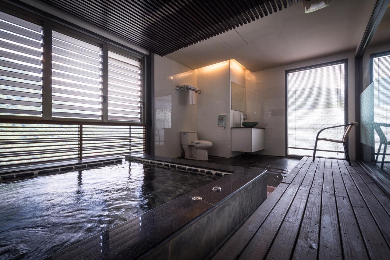 Wulai Sunglyu Hot Spring Resort Екстериор снимка